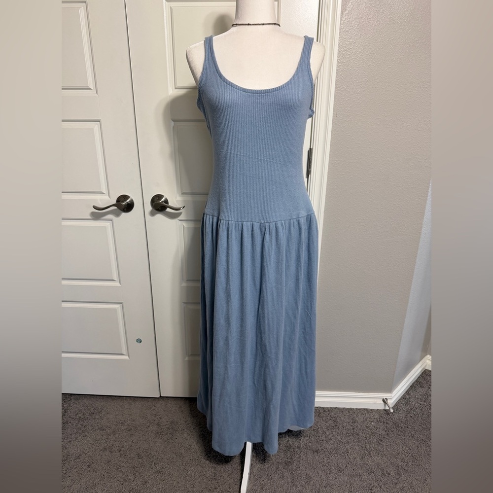Universal Thread Knit Midi Dress - Picture 2 of 4